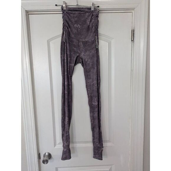 Lululemon Hug your Core‎ SHR Tights 28' R Leggings balletcore yoga - Picture 1 of 9